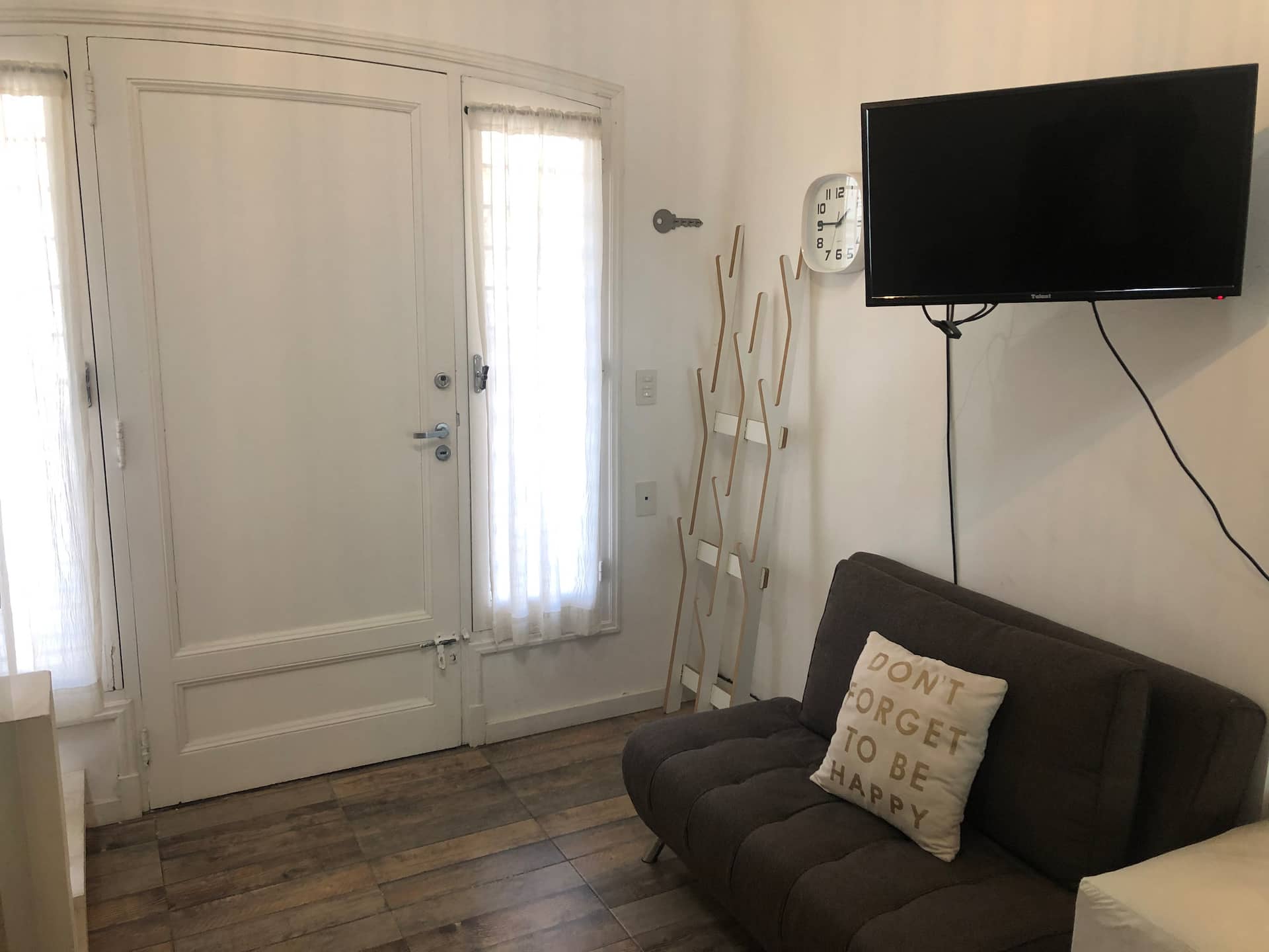 Temporary duplex rental in San Isidro