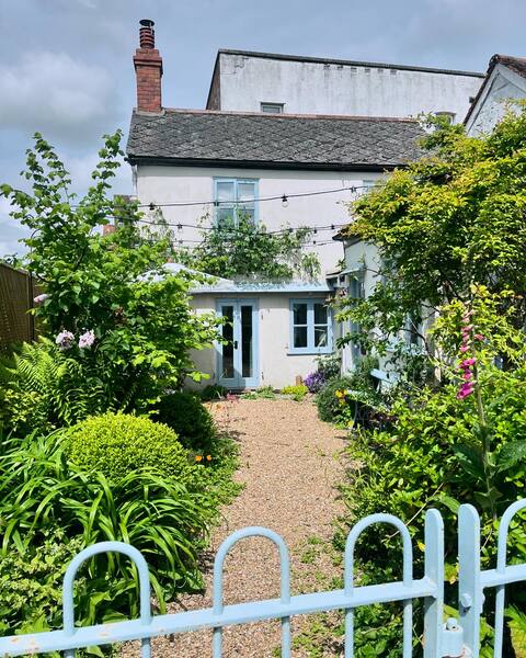 Cosy little cottage in Shaftesbury
