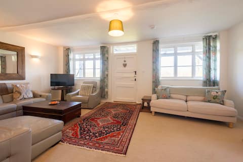 Top performing Airbnb: Sandbanks in Rother