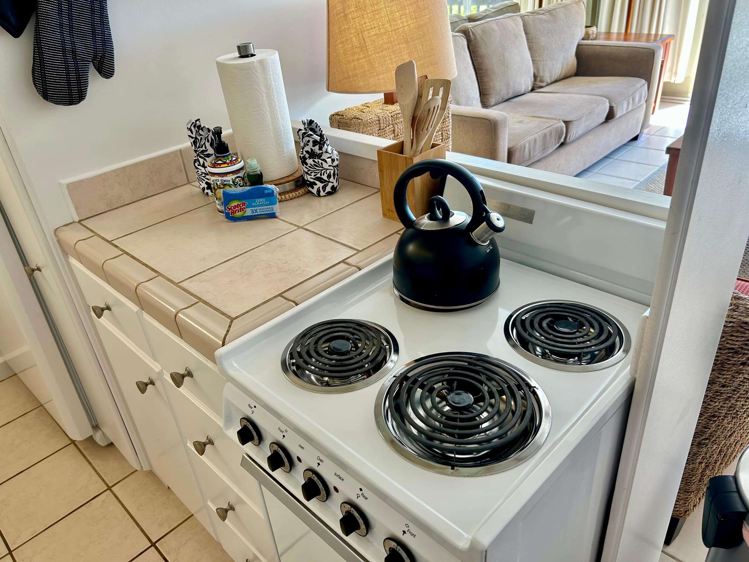 Condo in Lahaina · ★4.95 · 1 bedroom · 2 beds · 1 private bath - Image 5