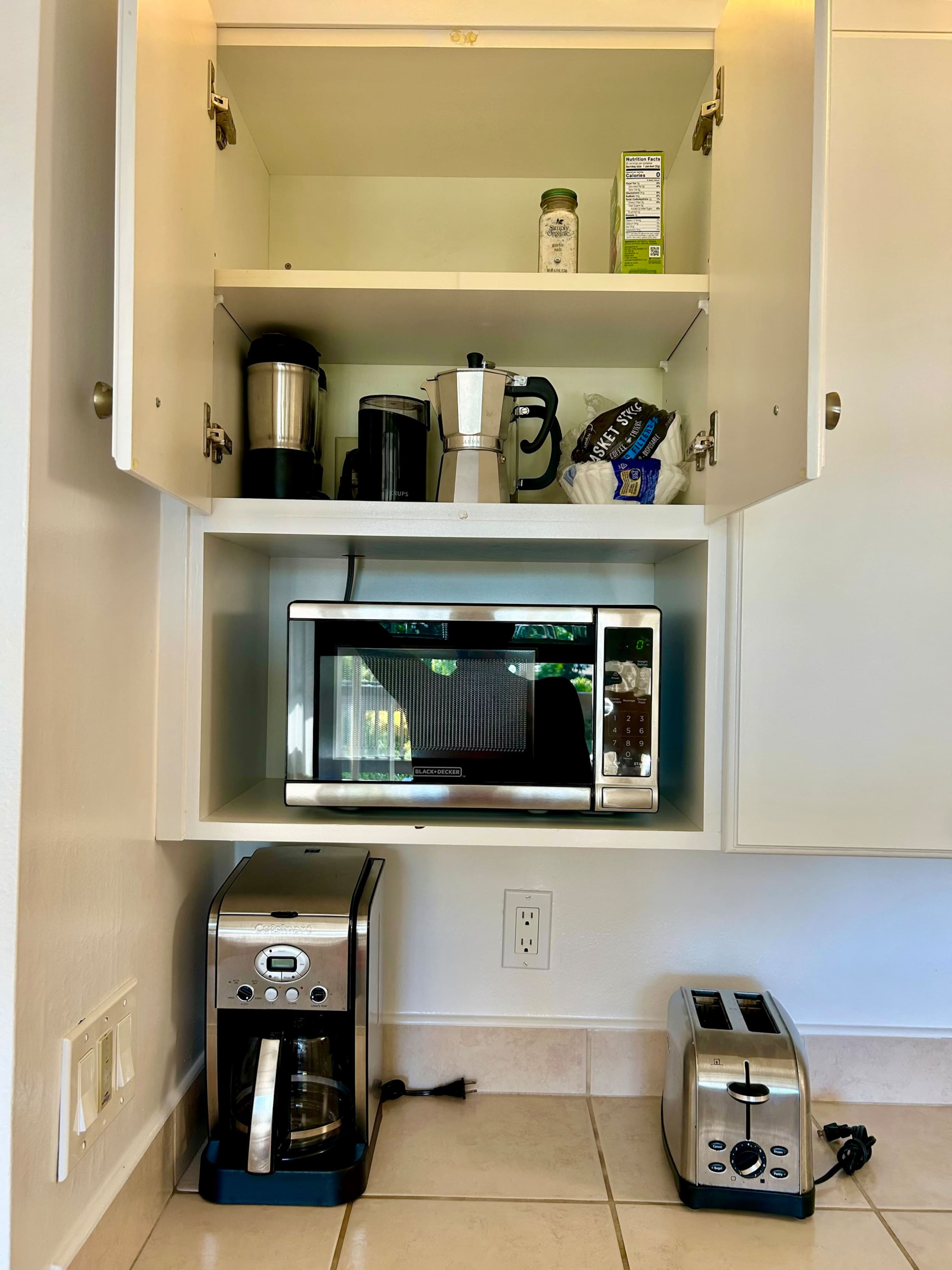 Condo in Lahaina · ★4.95 · 1 bedroom · 2 beds · 1 private bath - Image 6