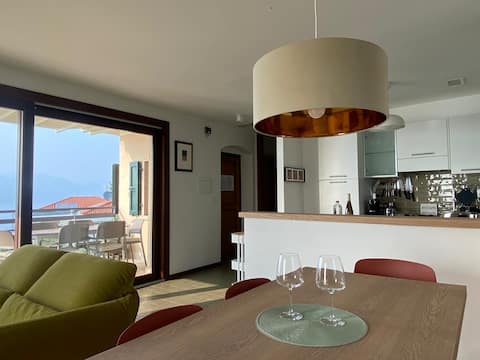 Airbnb con migliori performance: first view house a Torri Del Benaco