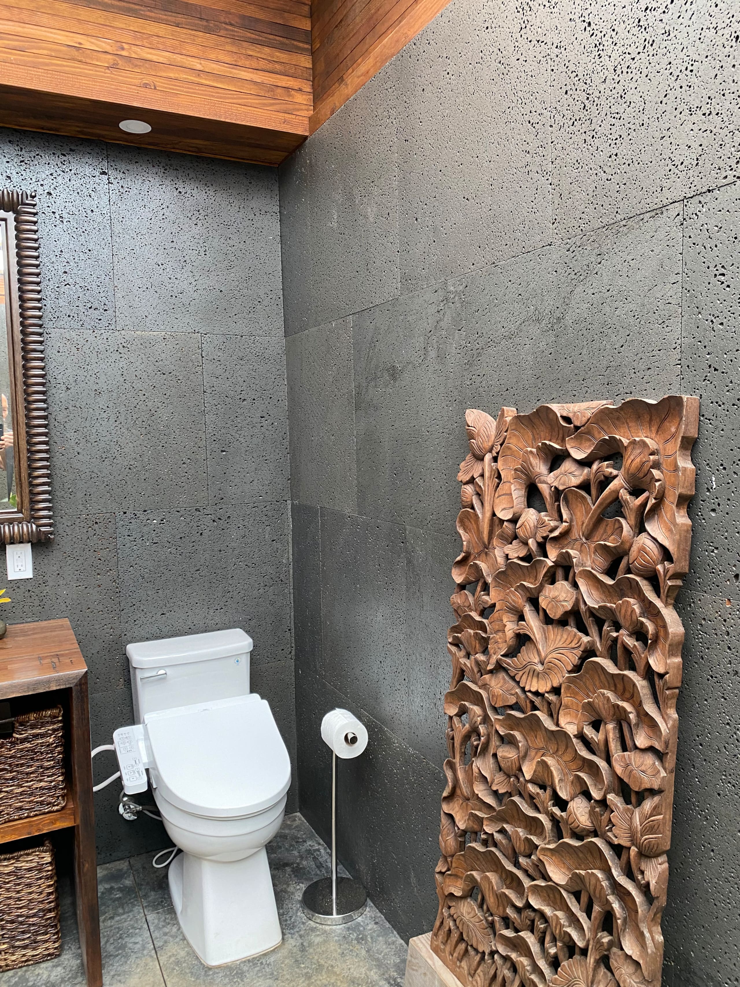 Home in Volcano · ★4.99 · 2 bedrooms · 2 beds · 2 private baths - Image 5