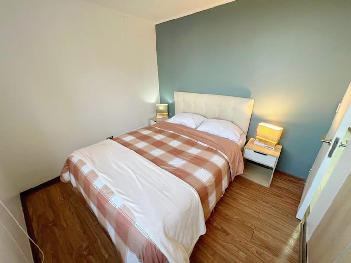 صورة محدثة للغرفة الثانية مع خزانات