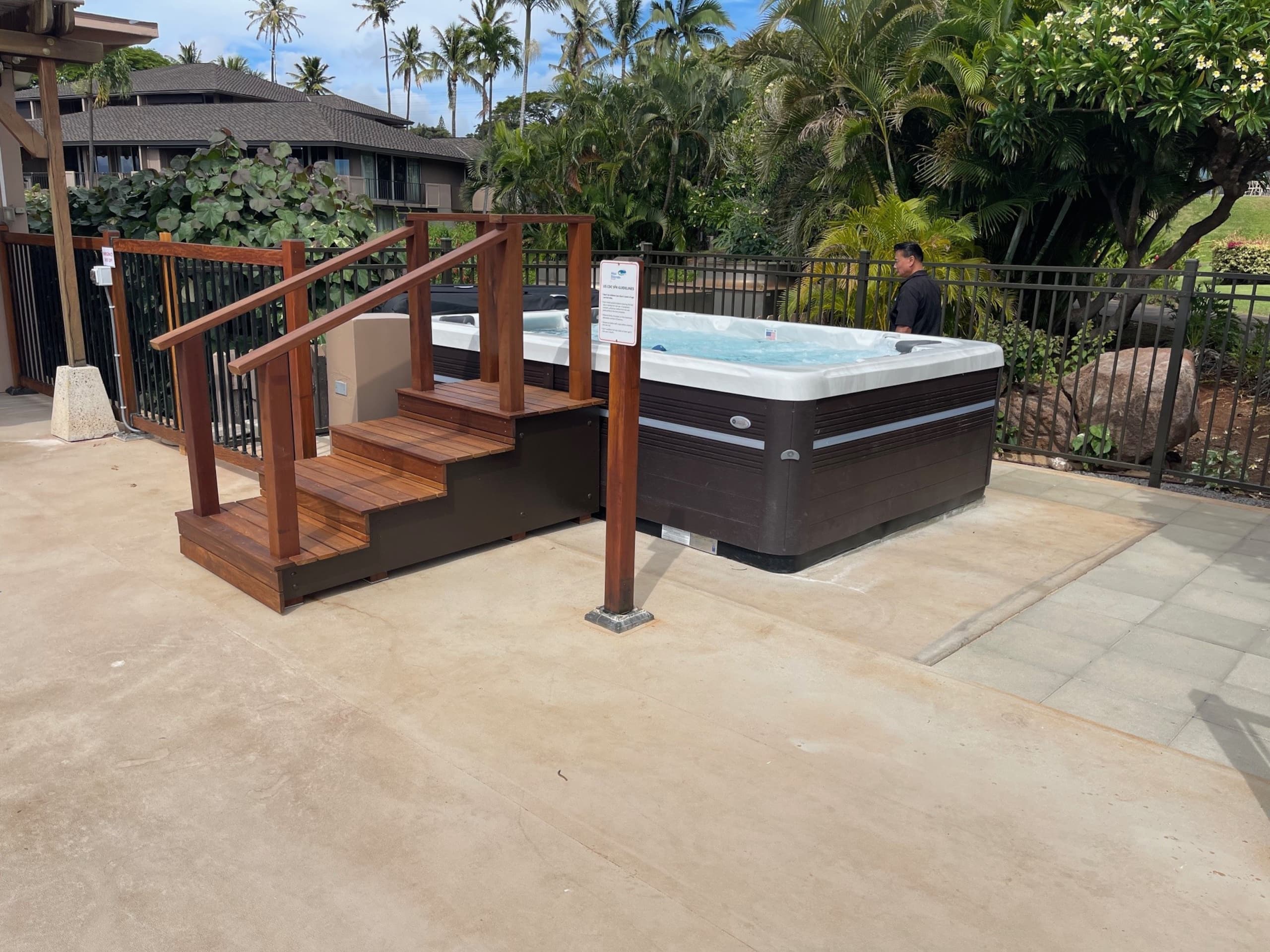 Condo in Lahaina · ★4.79 · 1 bedroom · 3 beds · 1 private bath - Image 25