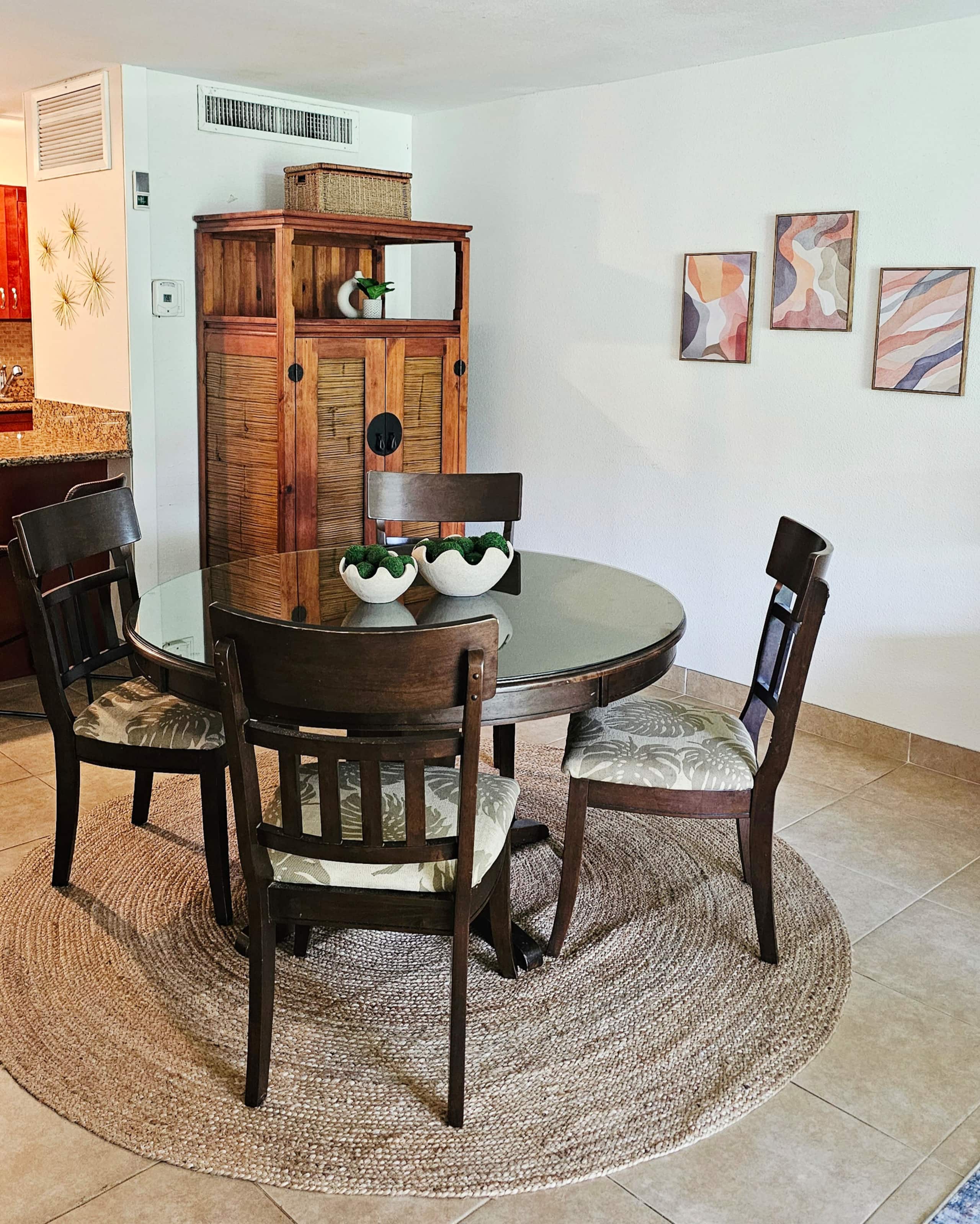 Condo in Lahaina · ★4.79 · 1 bedroom · 3 beds · 1 private bath - Image 15