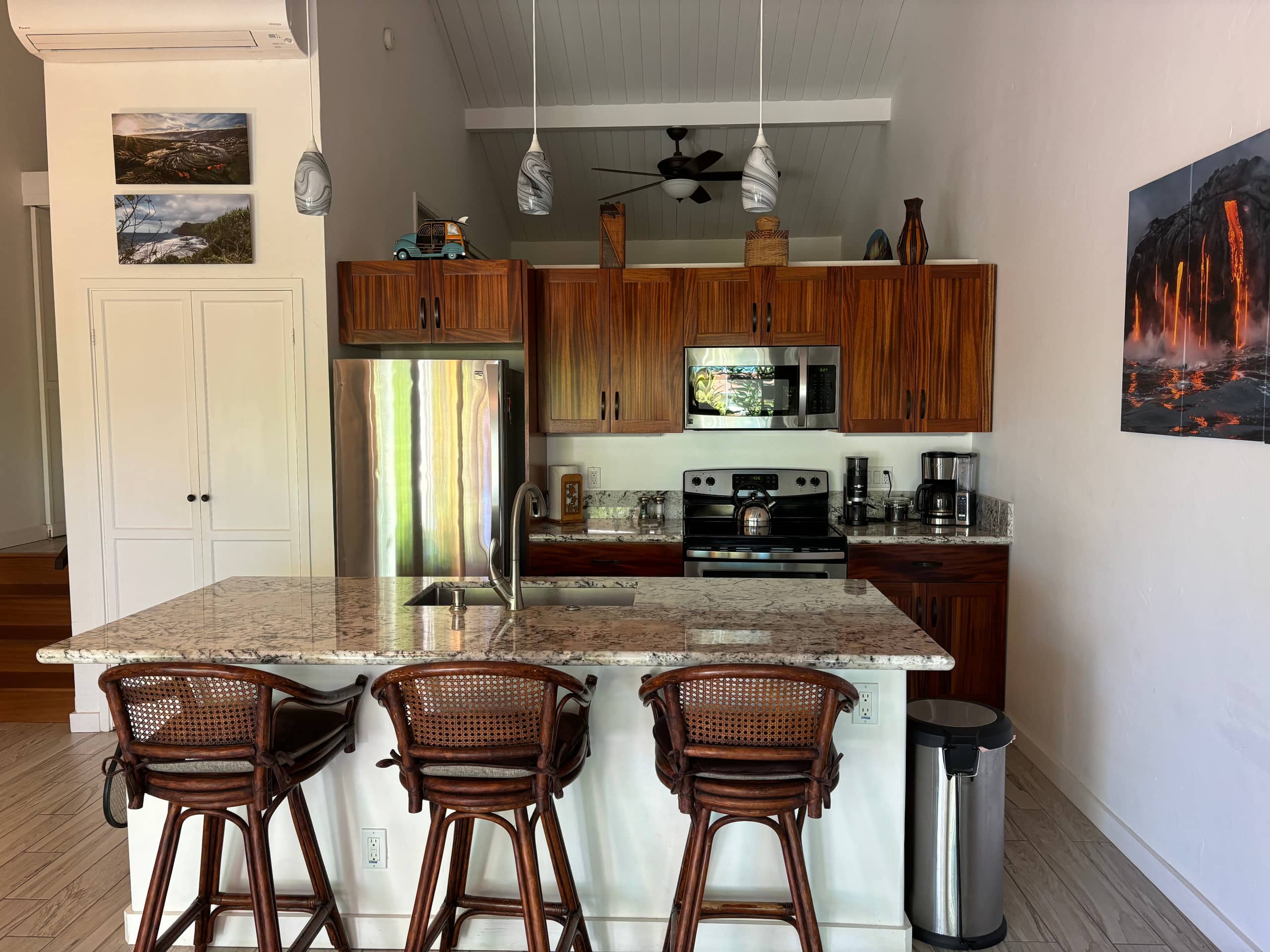 Condo in Kailua-Kona · ★4.96 · 1 bedroom · 1 bed · 1 bath - Image 3