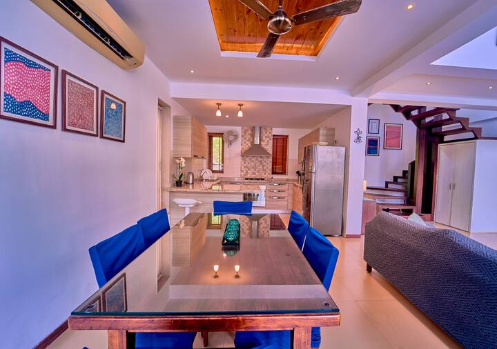 Dining area image 1