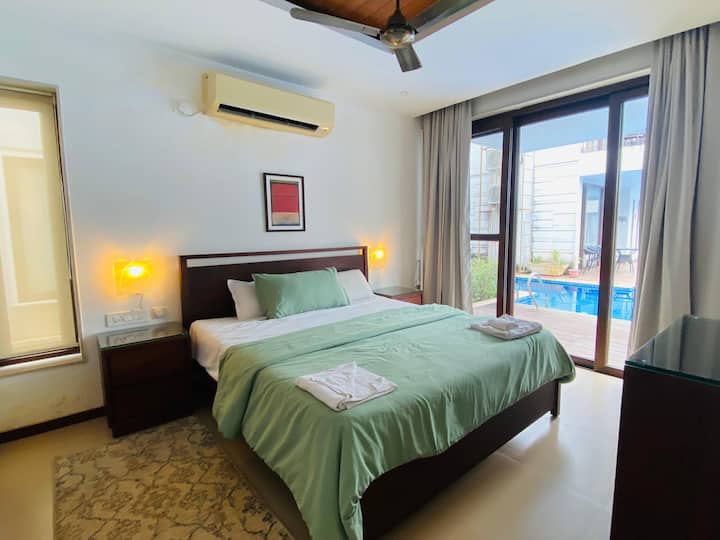 Bedroom 1 image 1