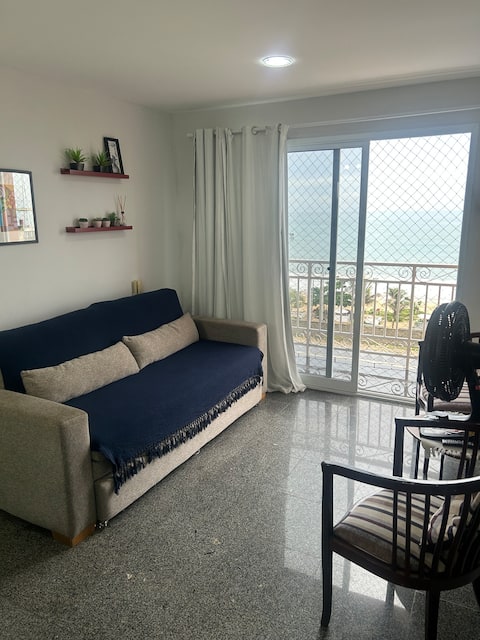 Popular Airbnb listing: Apt to Beira Mar da Praia de Iracema in Praia De Iracema
