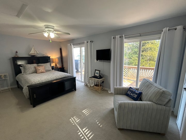 Expanded view of the main primary bedroom and its features.  