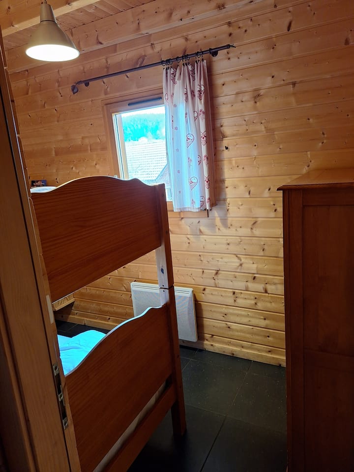 საძინებელი 4