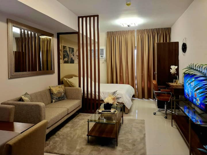 Jtower Studio Unit Condo Direct Access To Sm Jmall - Mandaue