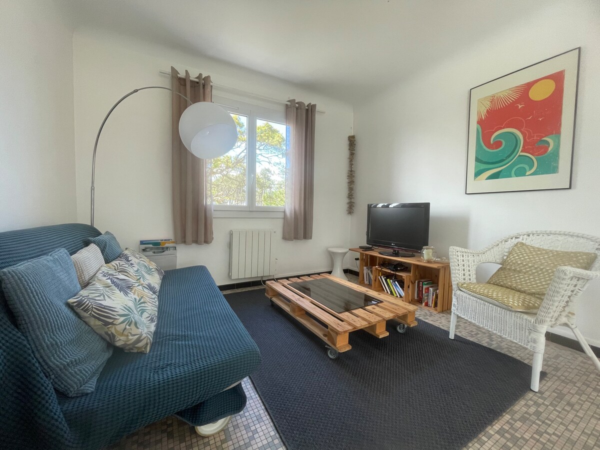 Airbnb con migliori performance: Apartment in villa, terrace and garden near beach a Vieux Boucau Les Bains