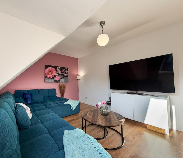 Quiet Stay Near Centro | Wi-fi & Self Check-in - Oberhausen