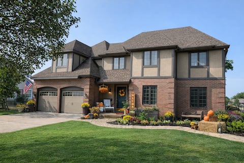 WOW ~ Watch the Sun Set from your Private Balcony