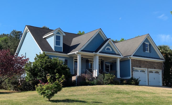 Spacious Craftsman Home - 15 Min To Sanford Stdm! - Bishop, GA