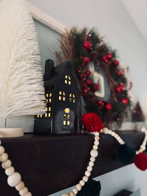 Lakefront home - minutes from ferry