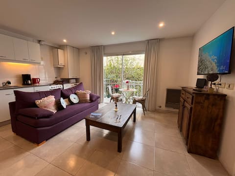 Propiedad de Airbnb exitosa: Adorable Apartment! en Los Troncos
