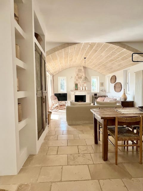 Top Airbnb: Exclusive boutique Trullo/Villa with private pool a Fasano