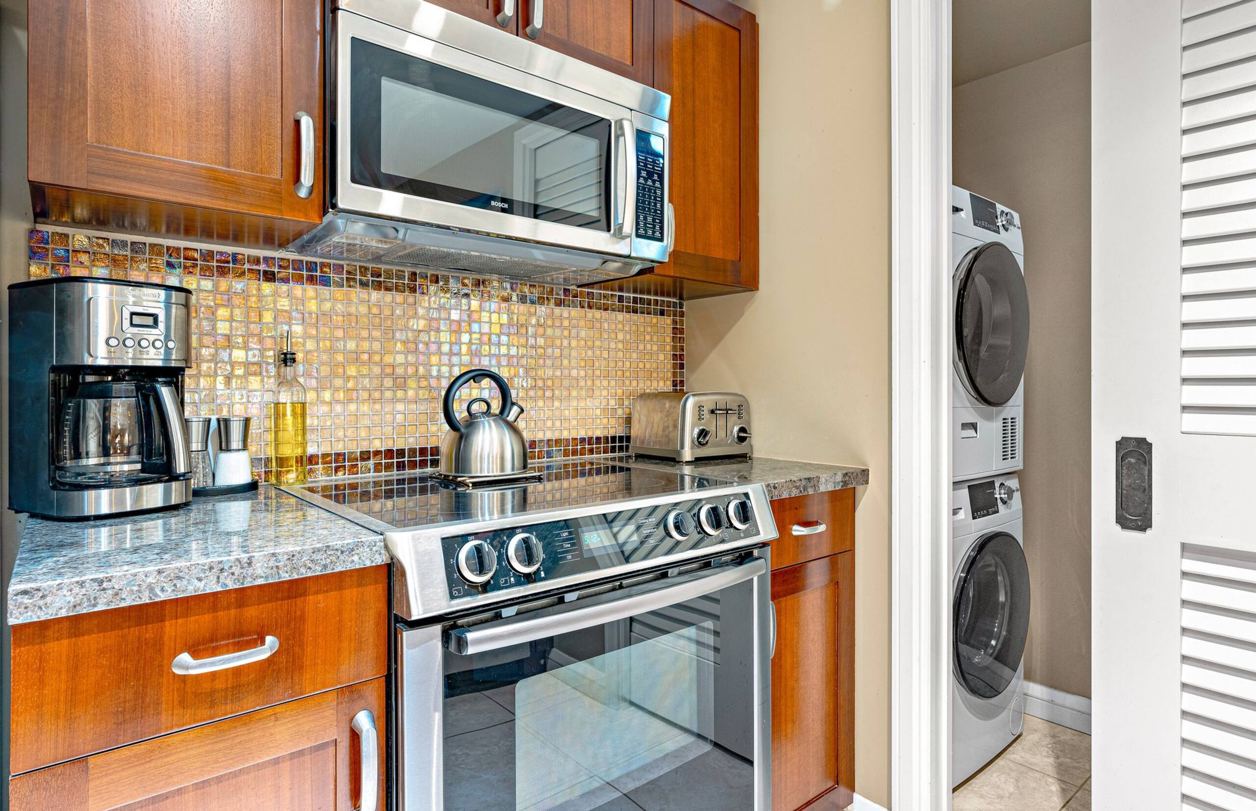 Condo in Lahaina · ★5.0 · 2 bedrooms · 3 beds · 2 baths - Image 31