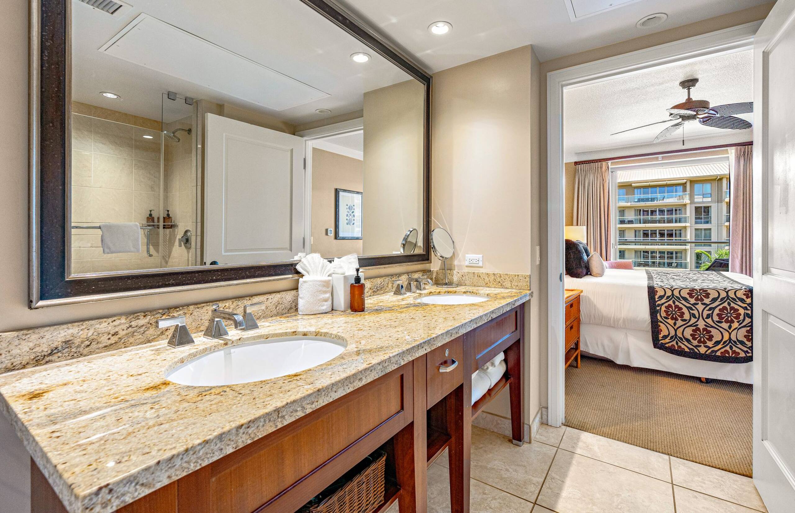 Condo in Lahaina · ★5.0 · 2 bedrooms · 3 beds · 2 baths - Image 22