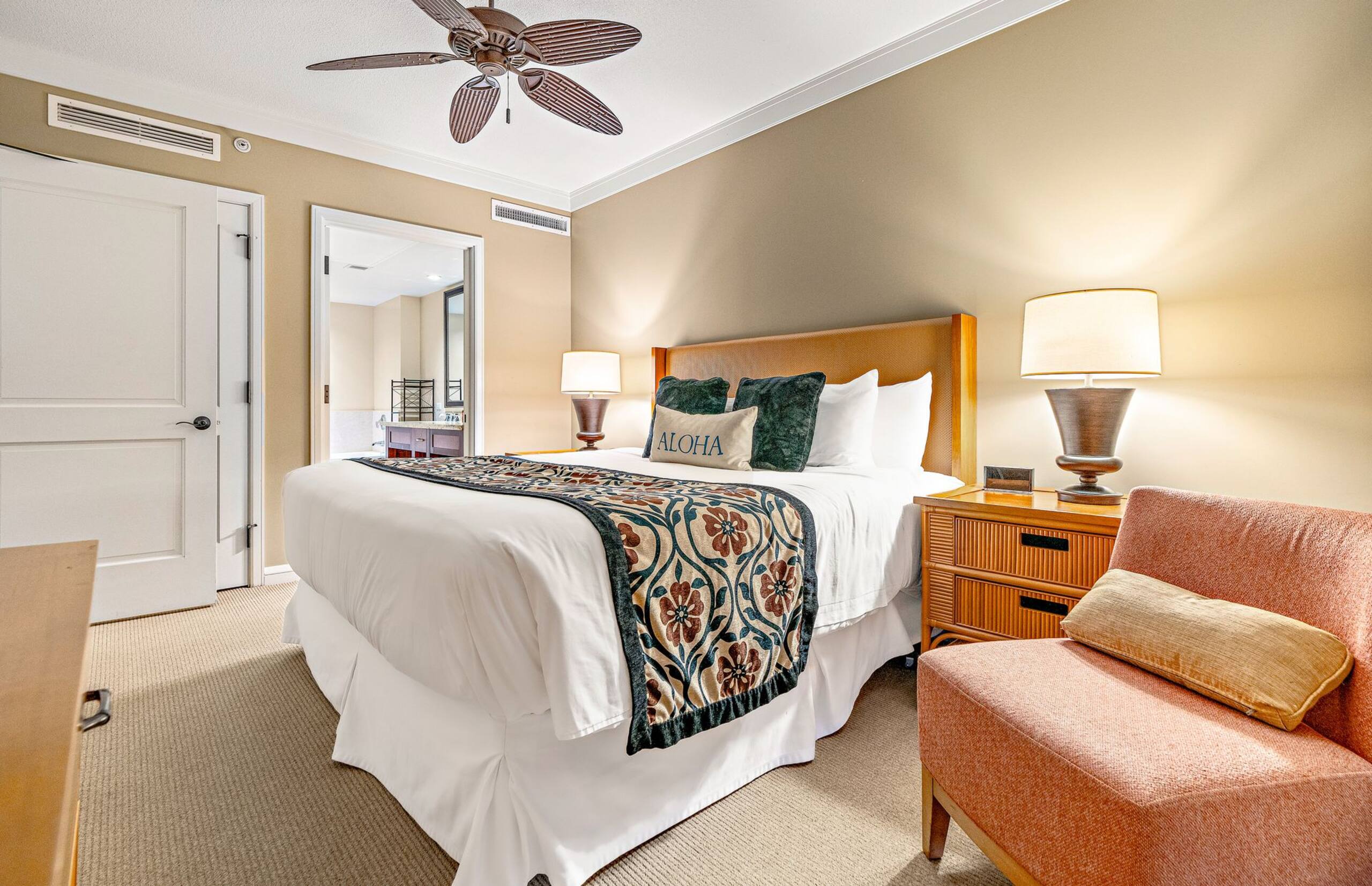 Condo in Lahaina · ★5.0 · 2 bedrooms · 3 beds · 2 baths - Image 19