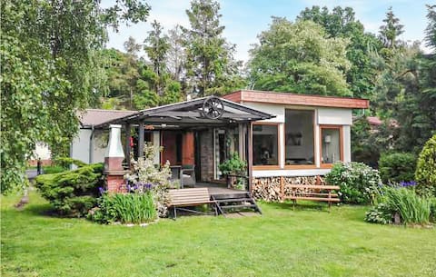 Lovely home in Nowe Warpno with WiFi