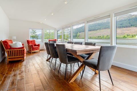 Rossmay House 4 Bed - waterfront / mountain view