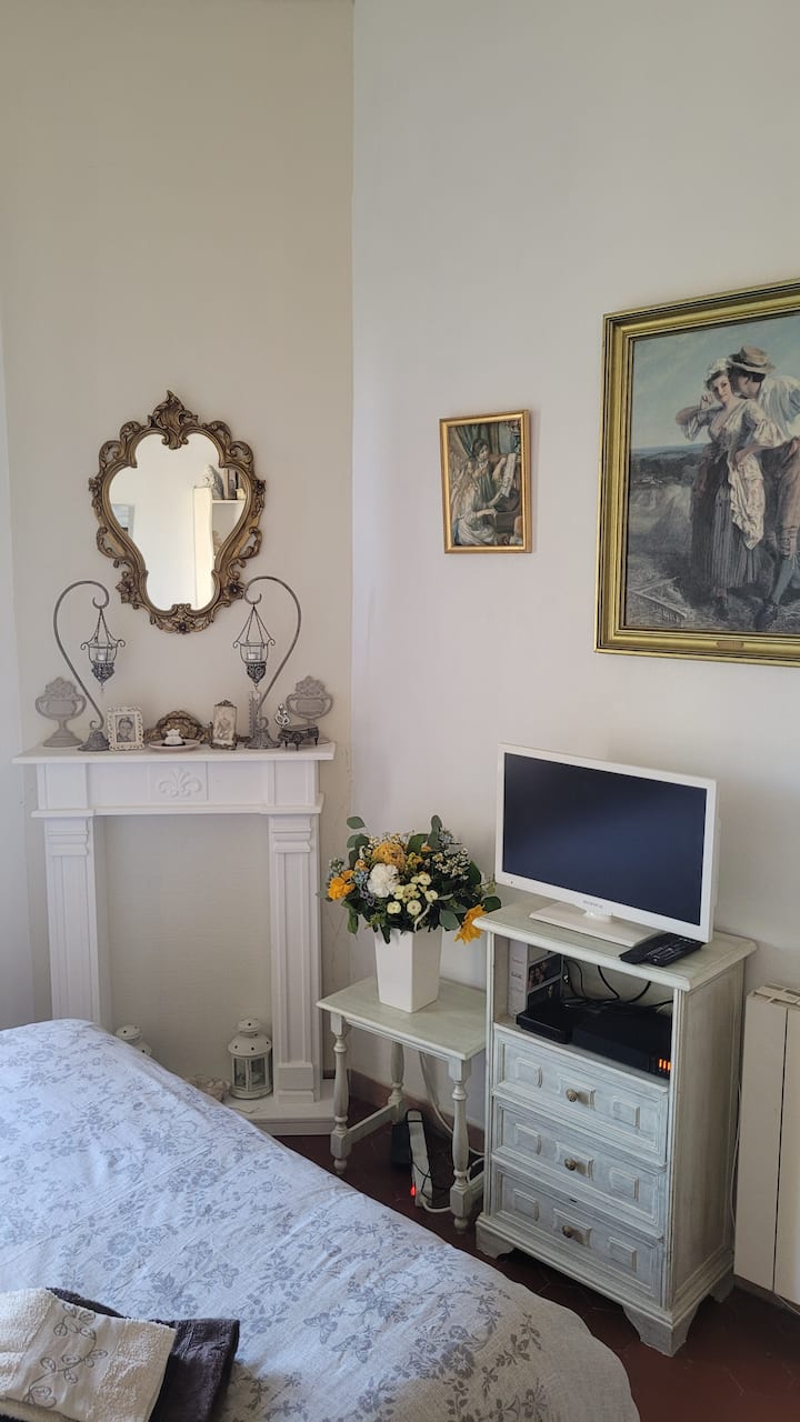 Chambre Pour 1 Personne (Femme) - Vallauris