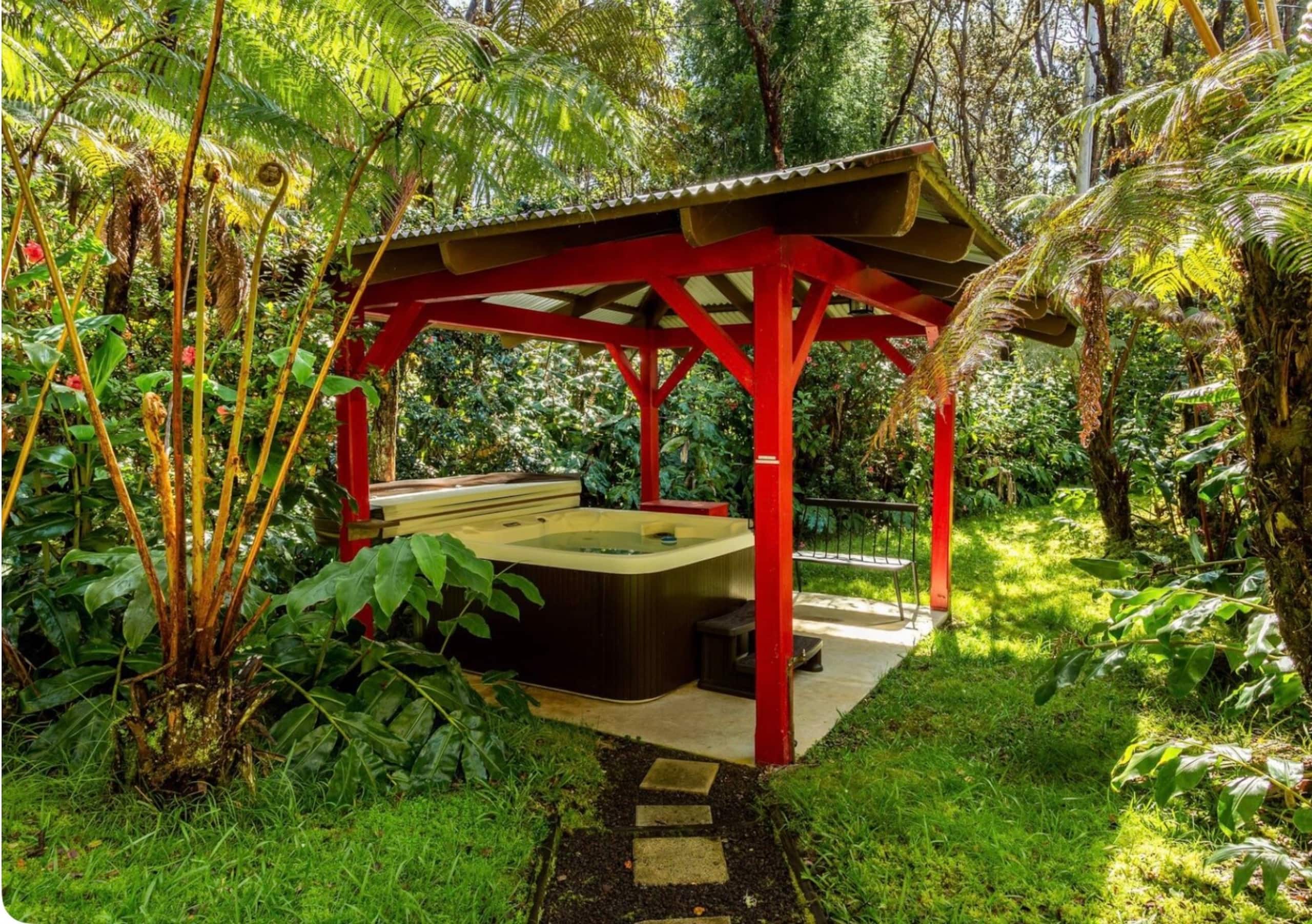 Cabin in Volcano · ★4.93 · 2 bedrooms · 3 beds · 1 bath - Image 36
