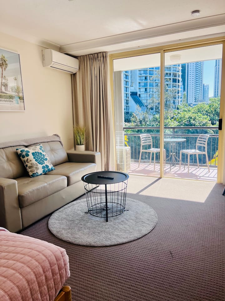 The Place To Be - Resort Living (Free Wifi) - Gold Coast