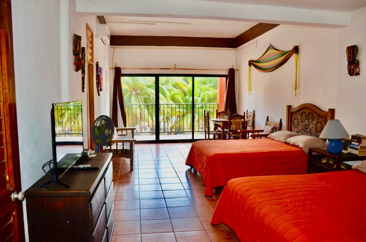 Beach Front Suite By VC- R3 — 1 bedroom vacation rental in Isla Mujeres