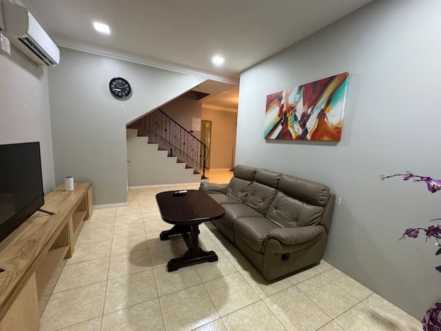 Borneo 812 Home managed Airbnb listing 2
