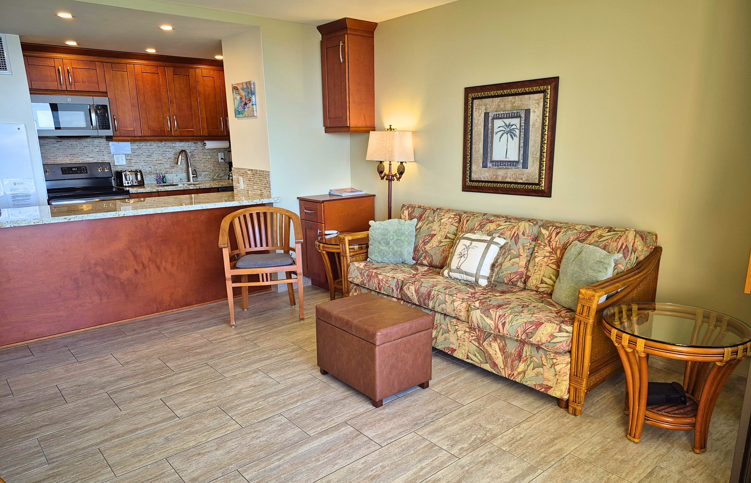Condo in Kihei · ★4.85 · 1 bedroom · 2 beds · 1 bath - Image 4