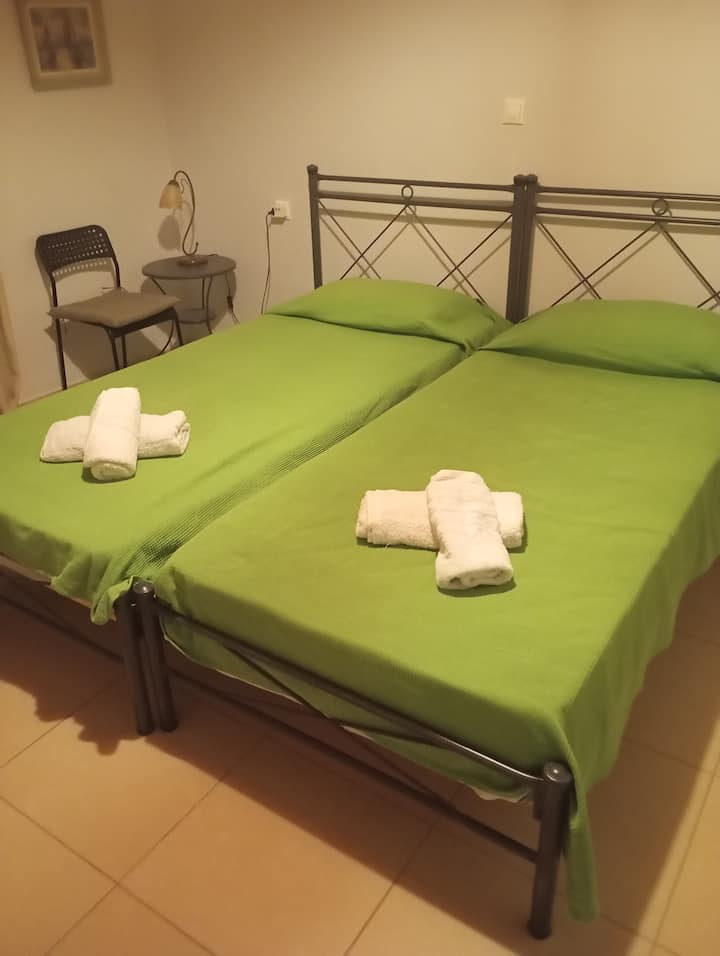 Dhomë gjumi 2