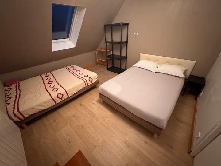 Chambre N°4 avec 2 lits 140x190