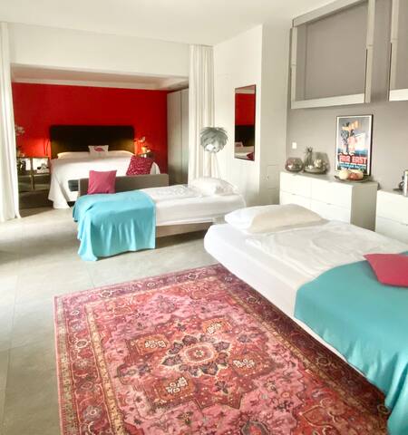 VIENNA WEST HILLS APARTMENT & POOL gallery image 3