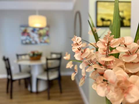 Top performing Airbnb: Cozy apartment in Jurerê Internacional in Jurere Oeste