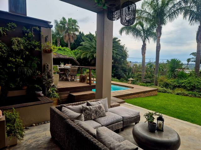 Sunny Open living family home in the Winelands