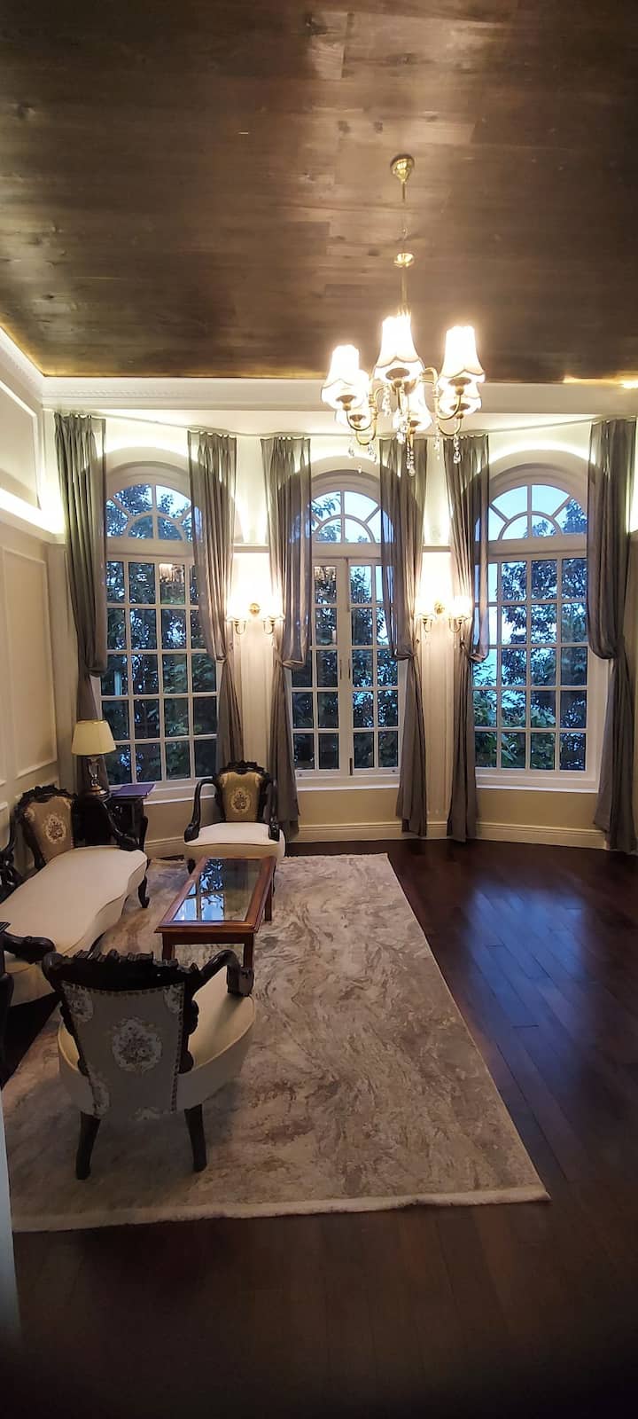 Azalea Suite @
The English Cottage - Darjeeling