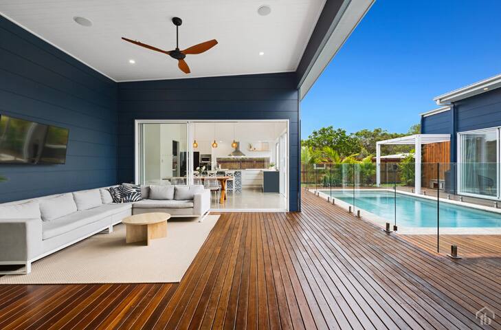 The Family Beach House Casuarina