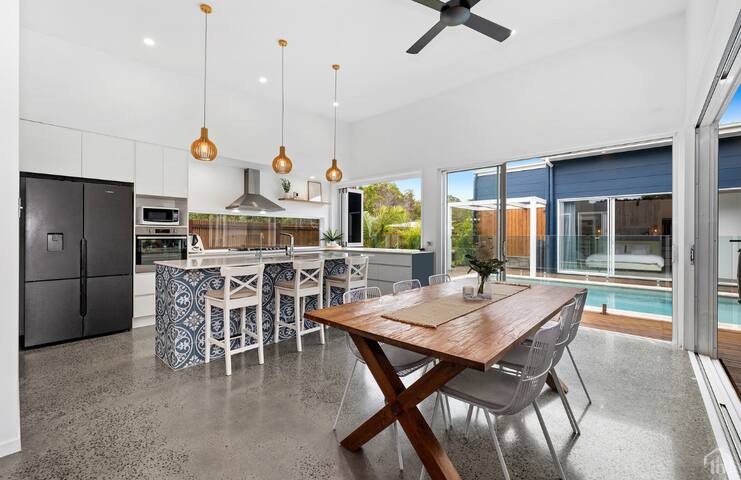 The Family Beach House Casuarina gallery image 4