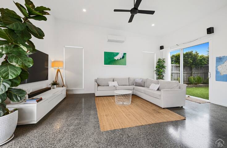 The Family Beach House Casuarina gallery image 5