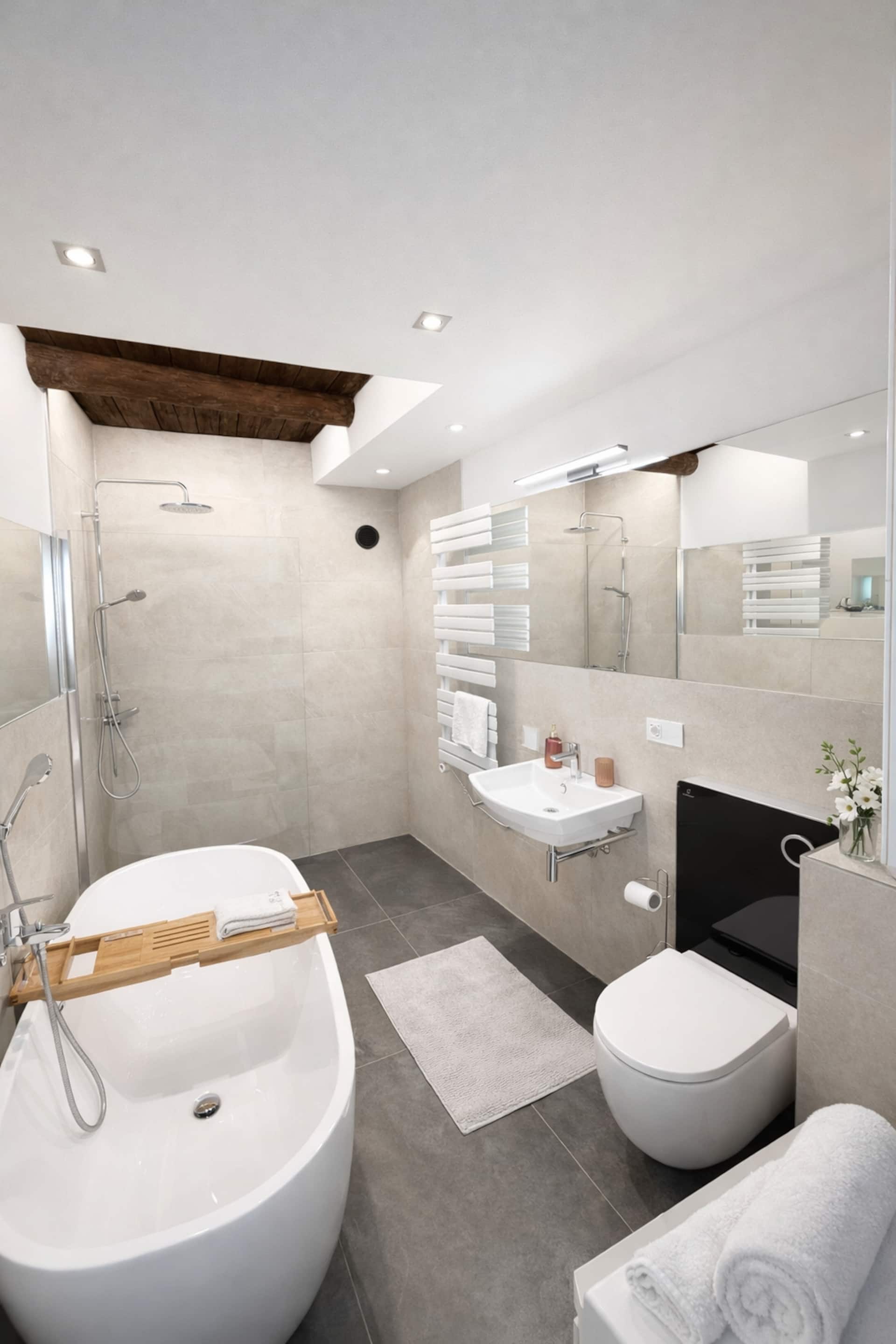 Charming Flat St. Nikolaus New Bathroom
