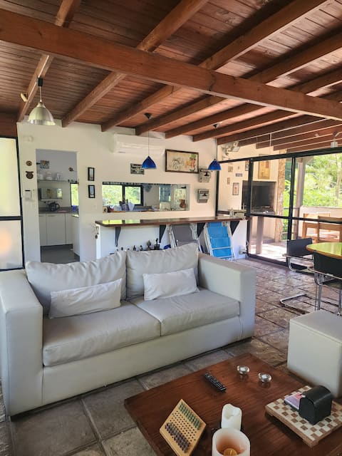 Popular Airbnb listing: Casa Mar de las Pampas: beach, sea and forest in Mar De Las Pampas