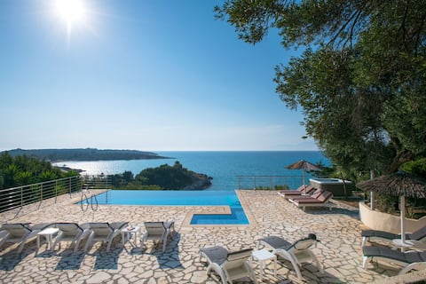 Beachfront villa seasun - luxury villa by the sea