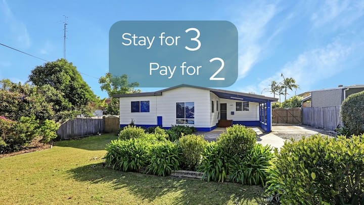 In The Heart Of Husky By Book Jervis Bay - Hyams Beach
