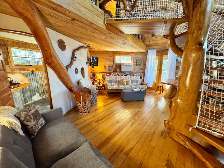 Cloud 9 Tree Haus - Cloud Lane - New Braunfels, TX