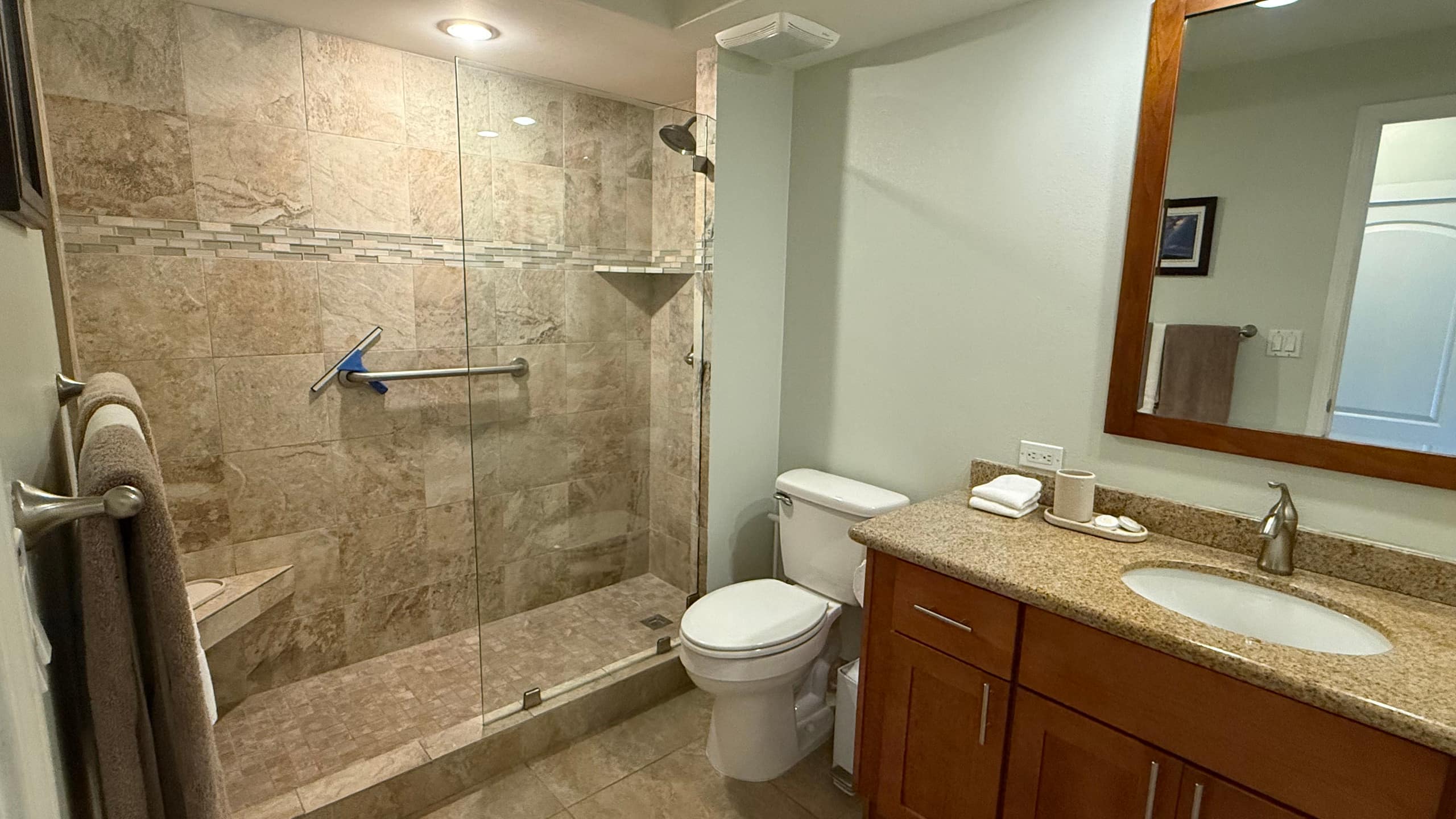 Condo in Lahaina · ★4.85 · 1 bedroom · 1 bed · 1 bath - Image 8